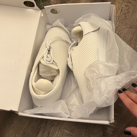 Clear Weather Men The Convx white Sneakers 10 - Picture 3 of 8